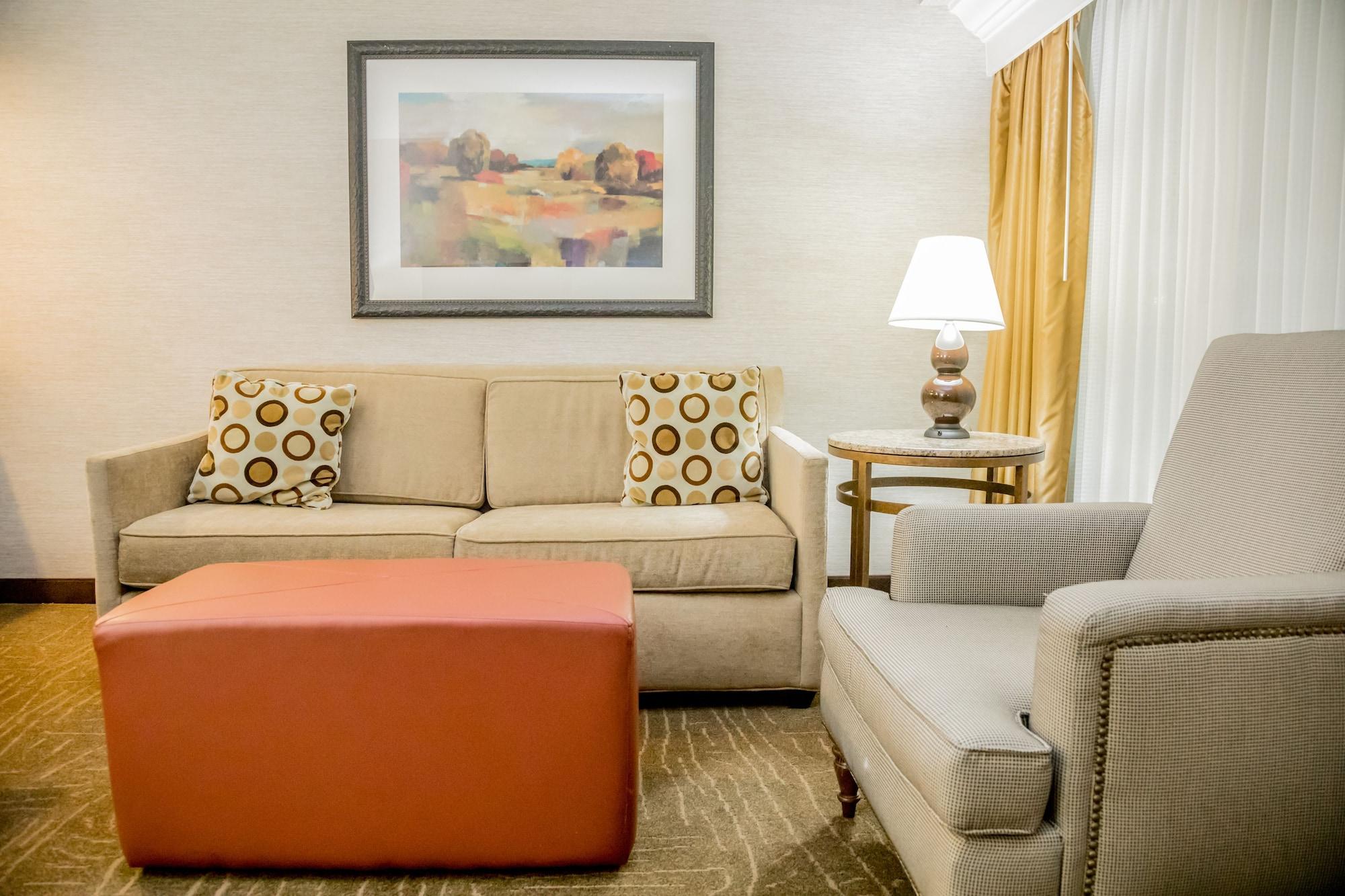 Hotel Embassy By Hilton 4*